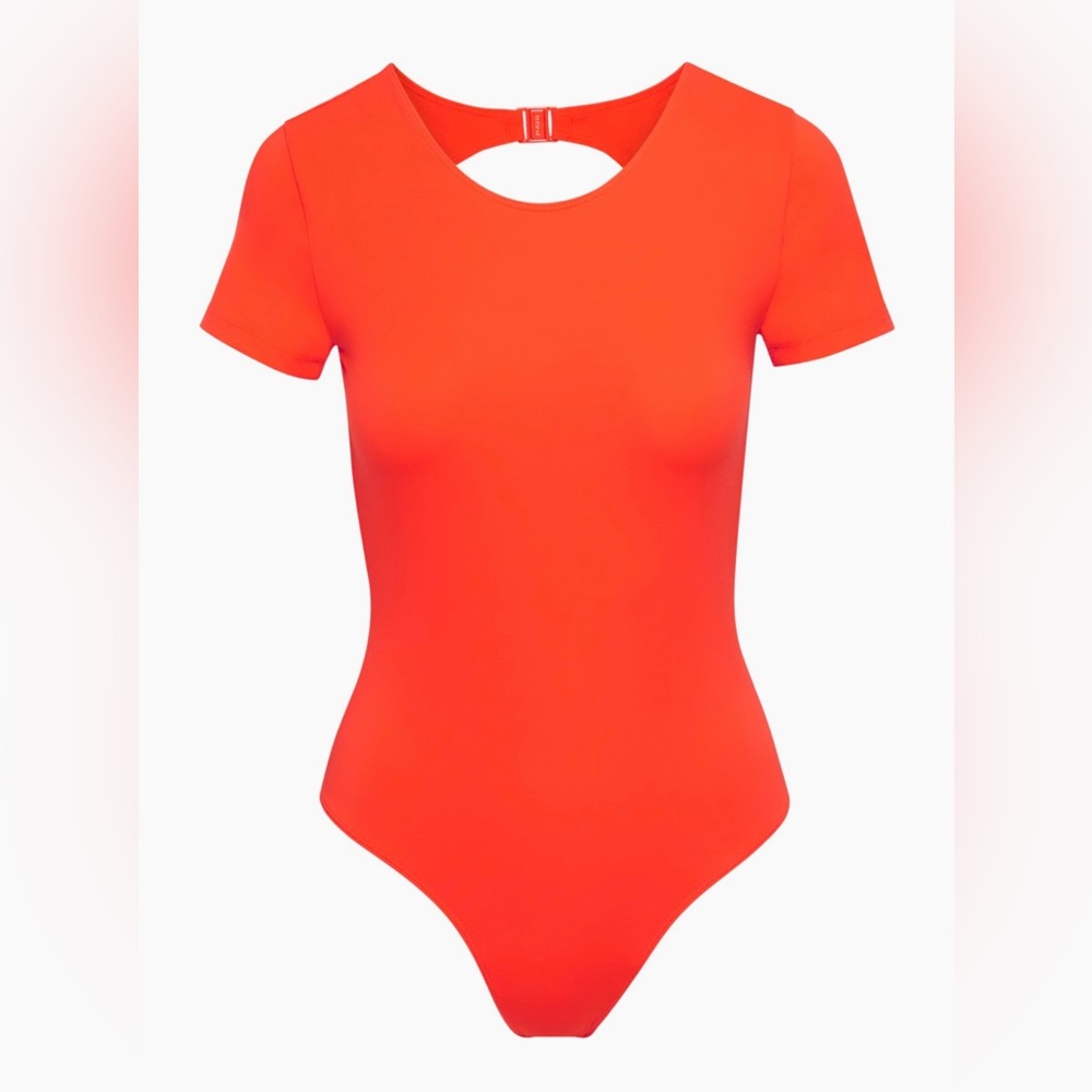 NWT ARITZIA Babaton High-Neck Shortsleeve One
Piece Swimsuit | Size Medium